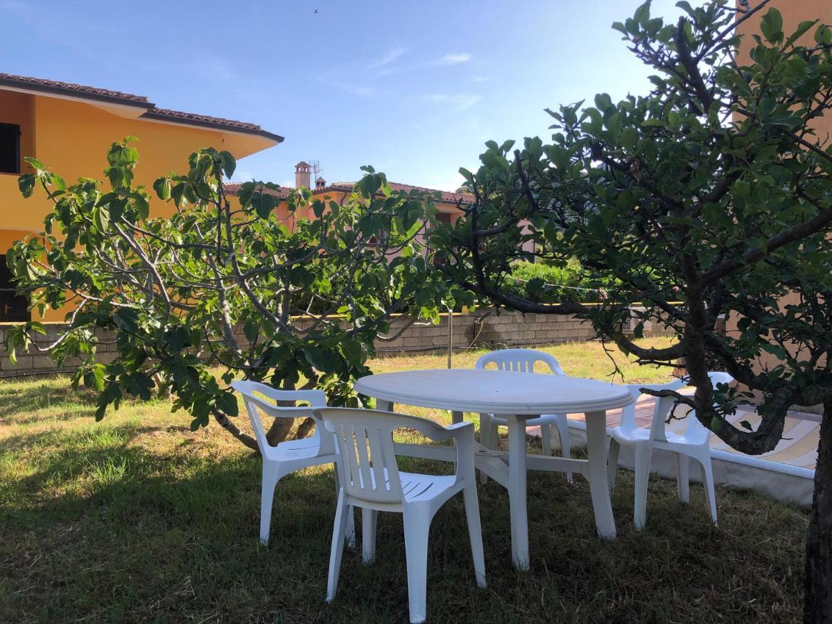 Private Apartment With Garden كانّيجوني المظهر الخارجي الصورة