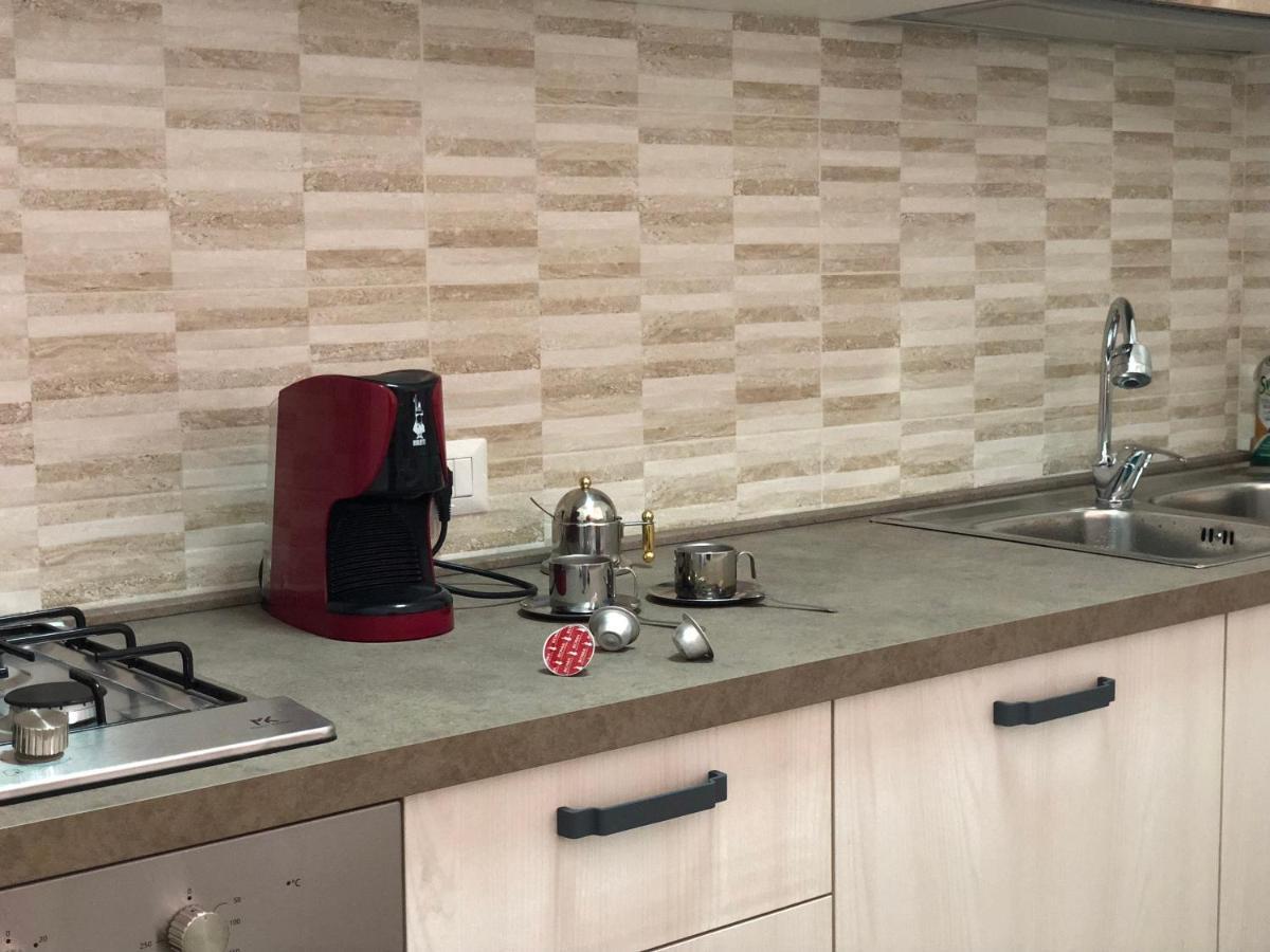 Private Apartment With Garden كانّيجوني المظهر الخارجي الصورة
