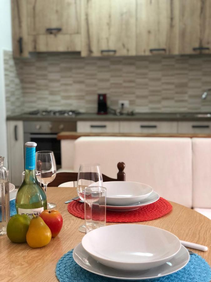 Private Apartment With Garden كانّيجوني المظهر الخارجي الصورة